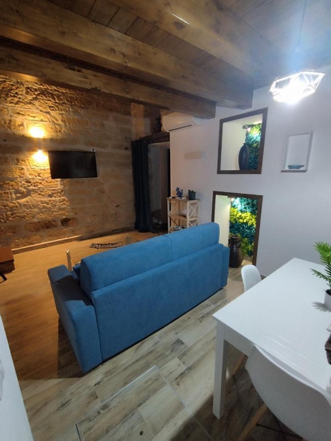 Ecce Homo Appartement Carini Buitenkant foto
