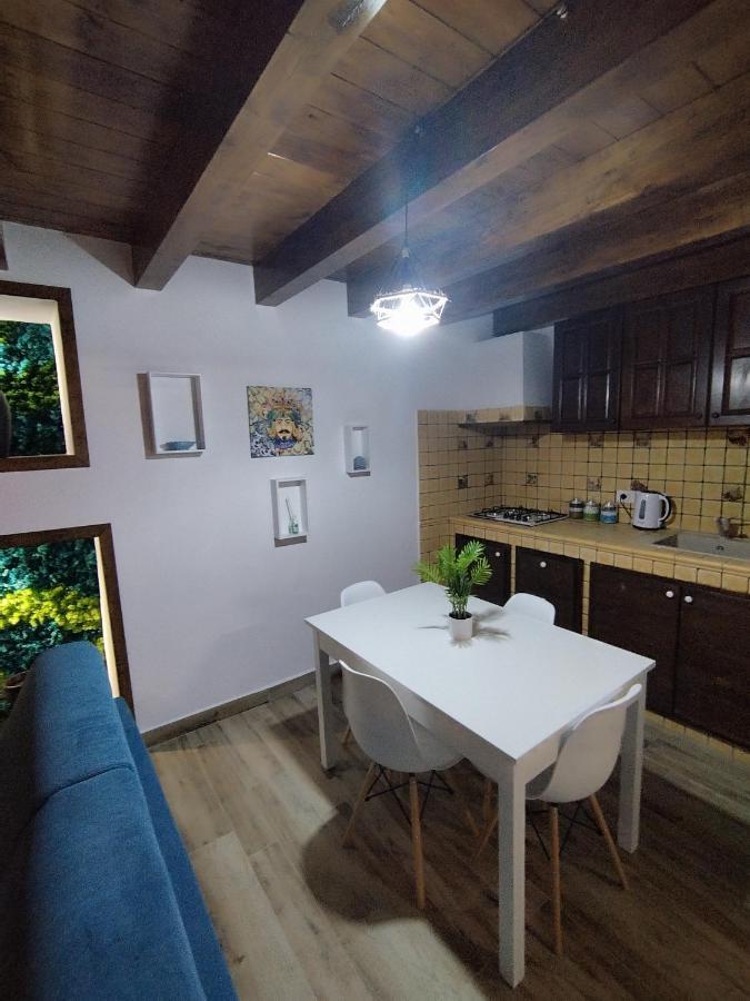 Ecce Homo Appartement Carini Buitenkant foto